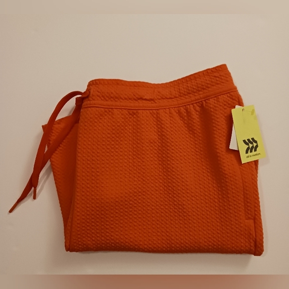 NWT All In Motion - Textured Fleece Shorts in Orange!🍊 - Picture 5 of 5